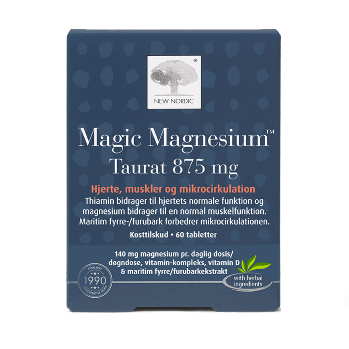 web_packshot_magicmagnesium_taurat_60_DK New Nordic Magic Magnesium Taurat 875 mg™ med magnesium, thiamin, D-vitamin og bark fra kystnær fyrretræ, hvor magnesium bidrager til normal muskelfunktion, og thiamin bidrager til hjertets normale funktion.